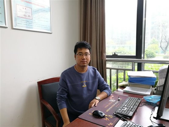 張崇偉